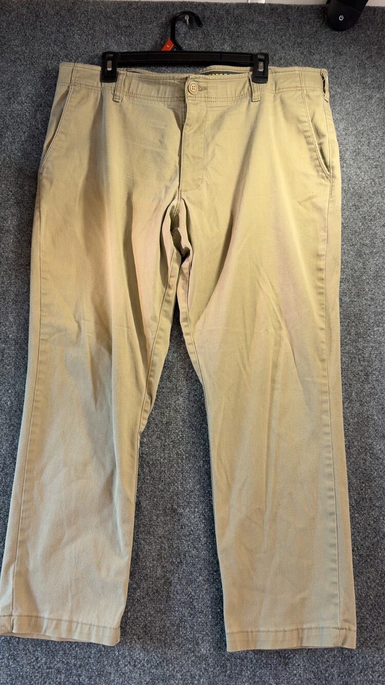Lee Men's Beige Extreme Comfort MVP Relaxed Fit Khaki Chino Pants Size 38x29
